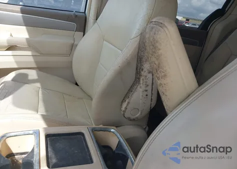 2010 Volkswagen Routan Sel from USA, damaged, VIN 2V4RW5DX7AR295265